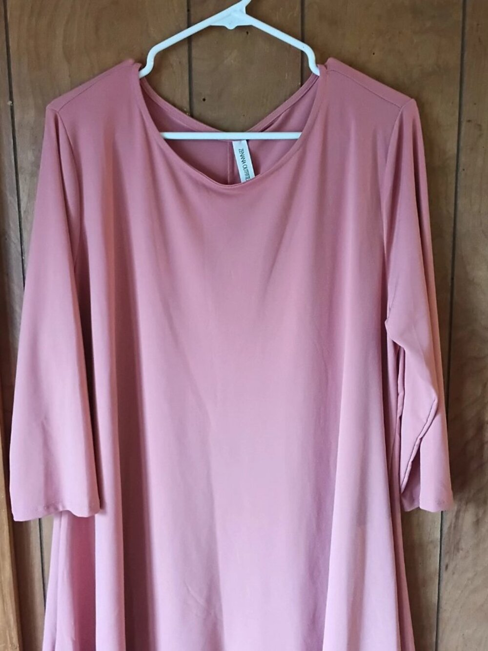 Zenana Outfitters 1X Pink Tunic Top 3/4 Sleeve Hi-Low Polyester Spandex - Picture 2 of 4